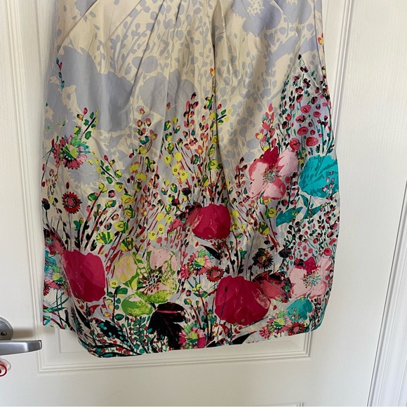 Ricki's Summer Dress with a Vibrant Floral Design Size 4 - Picture 5 of 10